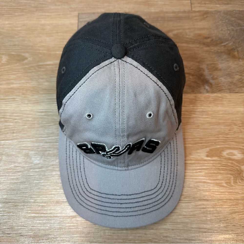 NWOT 47 Brand San Antonio Spurs Black Gray Fitted Hat - Picture 2 of 11